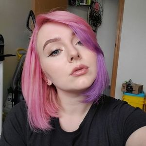 Meet your Posher, Eva